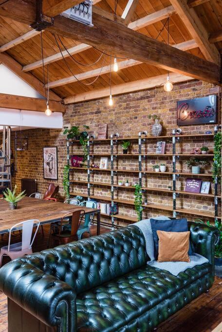 Penthouse Loft With Roof Terrace Not For Events Or Parties Apartament *