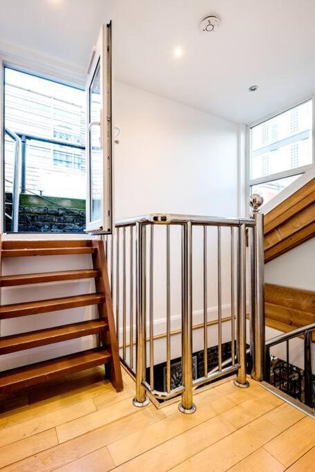 Penthouse Loft With Roof Terrace Not For Events Or Parties Apartament Londra
