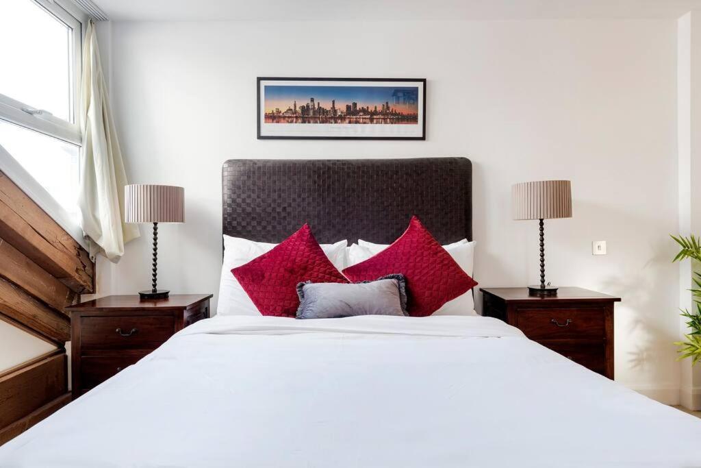 Apartament Penthouse Loft With Roof Terrace Not For Events Or Parties Londra