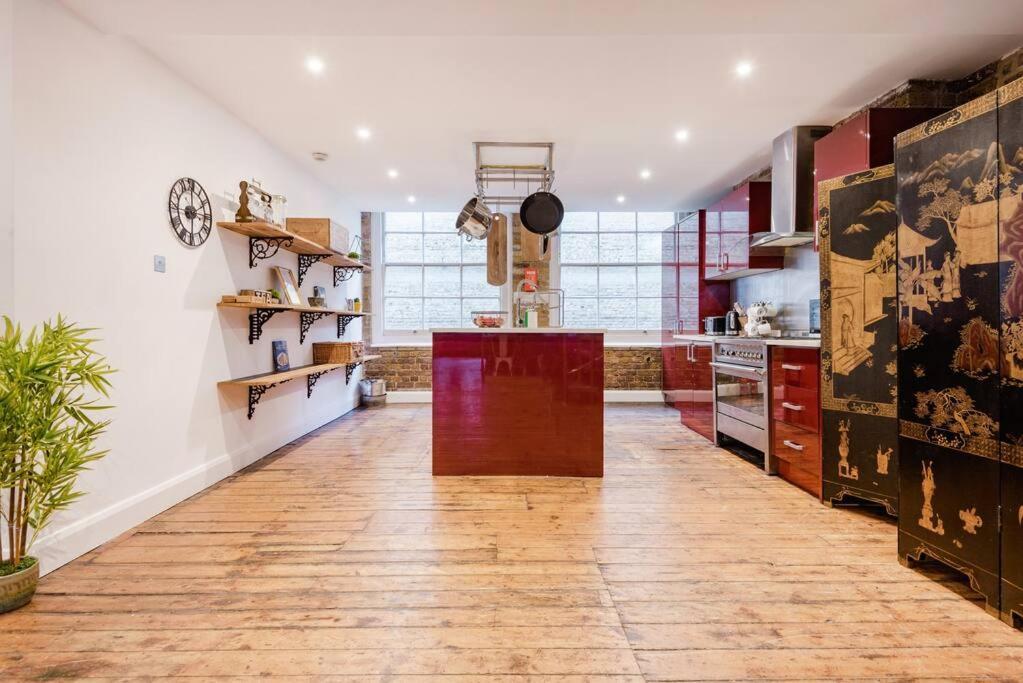 Apartament Penthouse Loft With Roof Terrace Not For Events Or Parties *