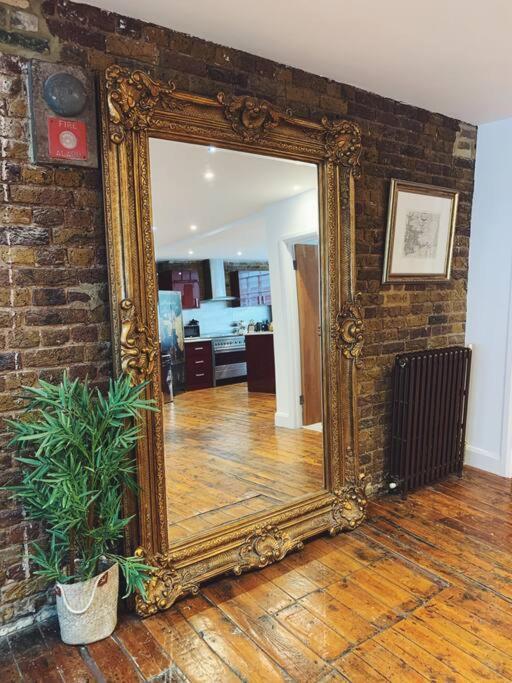 Apartament Penthouse Loft With Roof Terrace Not For Events Or Parties *